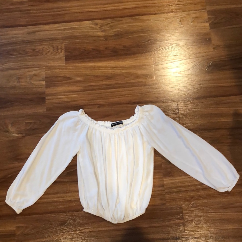 brandy melville off the shoulder top!